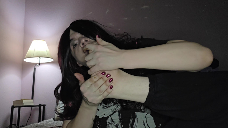 Miss Dimples: मैं अपने पैरों के नीचे वेलेंटाइन डे चॉकलेट्स को कुचलता हूं - 2026 वेलेंटाइन डे स्पेशल