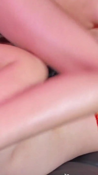 Penjarian membakar dibuat oleh awek lesbian