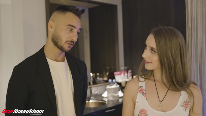 HotwifeXXX: El alojamiento de Laney Grey es más grande de lo...