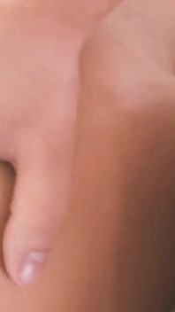 Nejžhavější scéna prsatá - 2_brunette s velkým zadkem a velkými prsy, masérka dostane tvrdé šukání od svého klienta