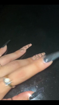 Who Eles Just Loves Long Nails!!! They so Sexy
