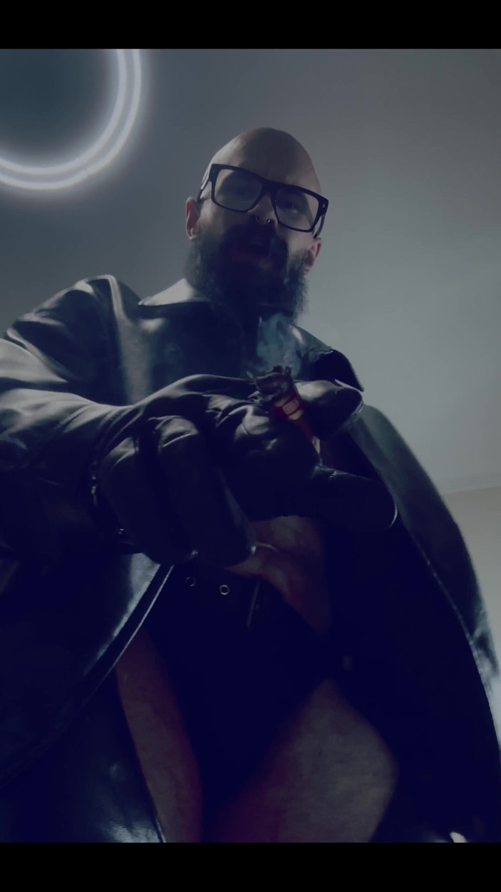 Mister Stone: Höre dem Meister zu