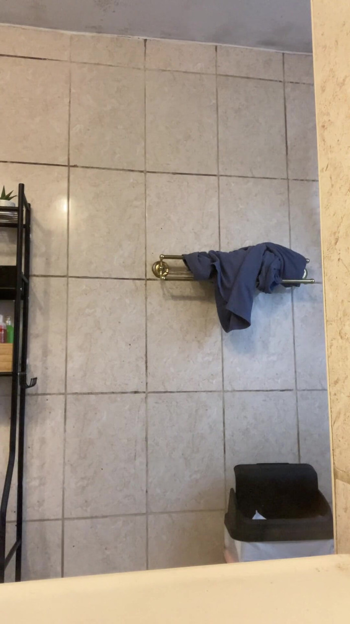 Chubbytits16: Spelen met mijn kleine pik