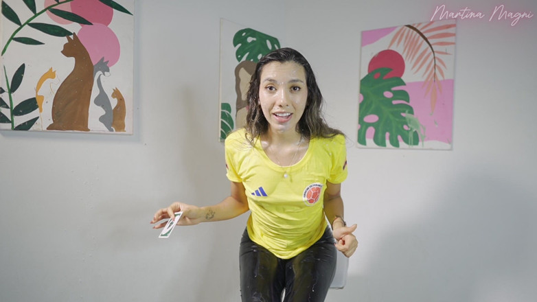 MartinaMagni: Wam, jouons et ruinons nos maillots de football