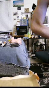 Jock excitée en solo dans la chambre