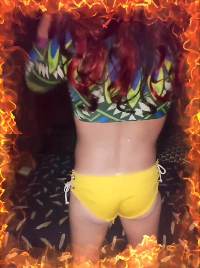 Lizzaali: Soy simplemente irresistible, jeje, bueno, en mis sueños de todos...