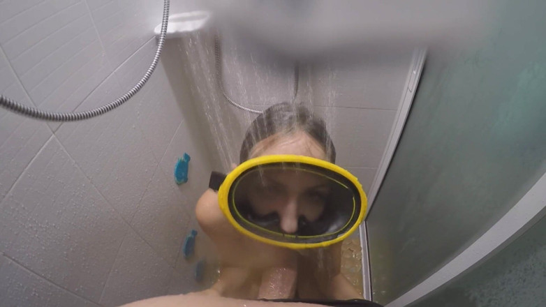 Angel The Dreamgirl: Bikini merah yang cantik / snorkeling mask
