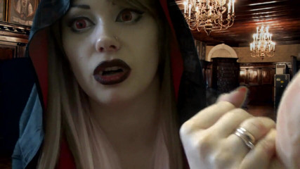 Goddess Misha Goldy: Dangerouse Vampire menghukum dan memerah zakar awak