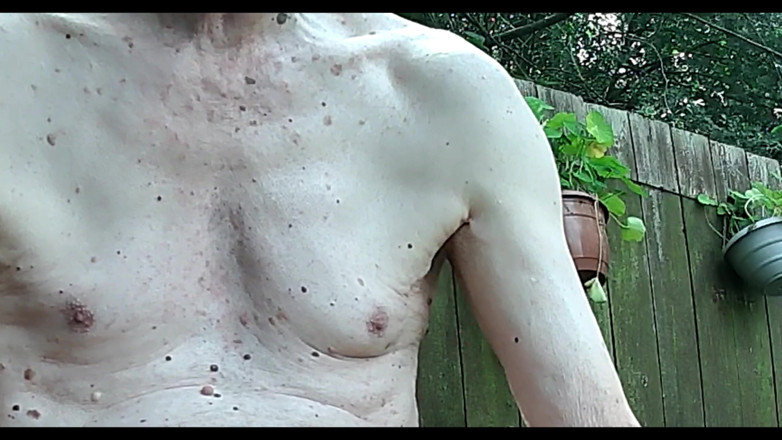 bigears: โคลสอัพทางตูดกลางแจ้งและน้ําแตก