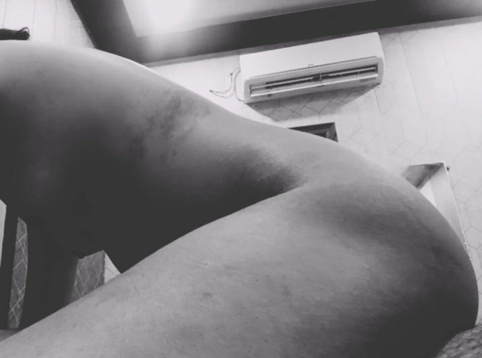 Rishi: Ab Nhi Aaugi Kbhi Tumhe Meri Kasam Nikalo Bahar Tight...