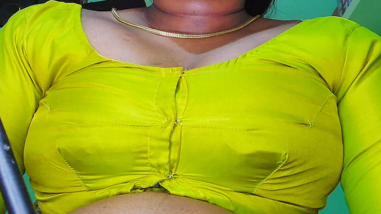 Desi Mohini: Peitos indianos