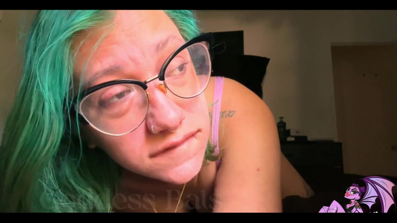 GoddessBats: Bayangin aja aku nggak nungguin kamu pulang ke rumah