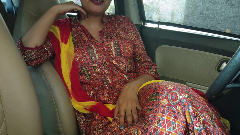 Saarabhabhi6: Desi Girl Saara Talking Dirty in a Car Naked