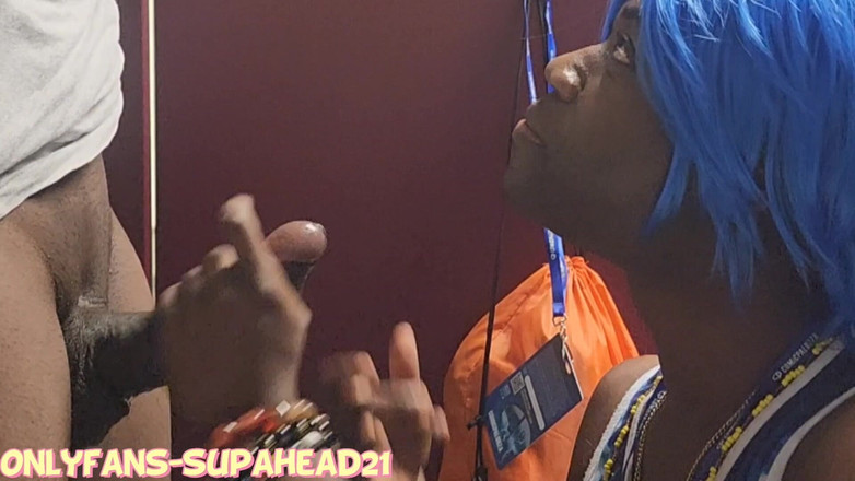 Wondahead21: Wajah smurf dientot "baru" - di comicpalooza2022! #cosplay