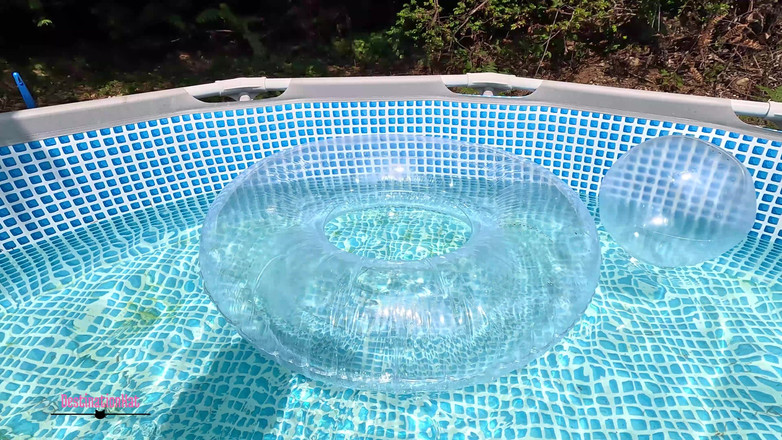 Destination Kat: Schau einfach zu, wie ich im pool bin