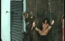 Dark room of slave seks: Sesso con lo schiavo 076.