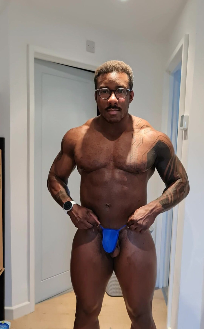 Amadeus: 星期五的第一件事，希望喜欢这个家伙。