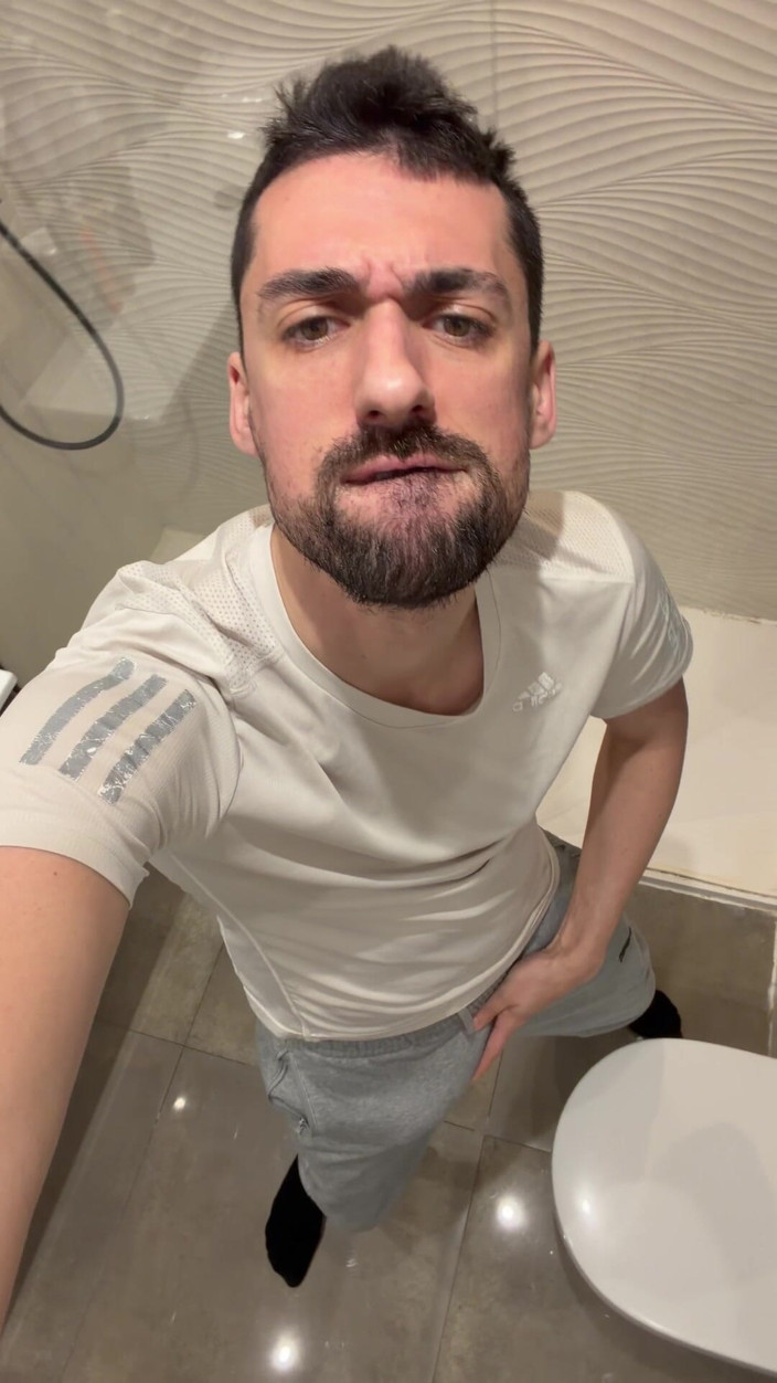 Liam Harding: Hot Stepdaddy Showing off and Cuming Like Crazy