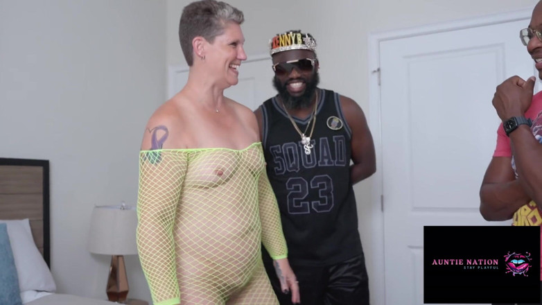 Auntie Nation: GILF's First Mfm