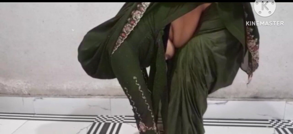 Kavita69: ホテルでムスリムのバービーと初めてセックス