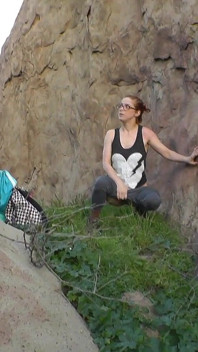 Penny Pax Busted Venkovní tresspassing dává BJ!