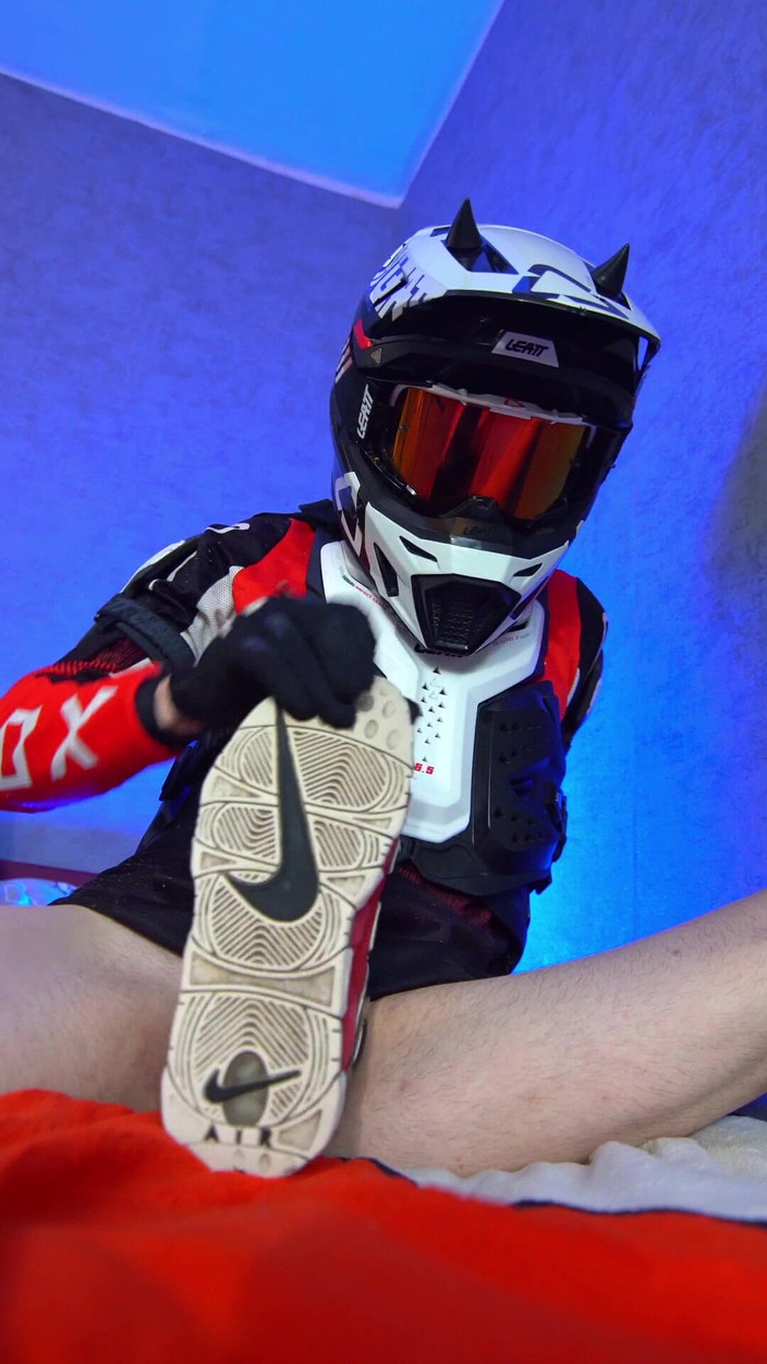 Sneakersmax98: Gerade chillen und ficken Nike Uptempo Sneakers