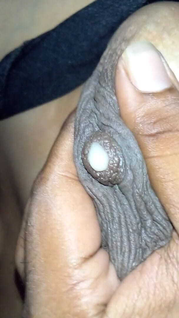 Shaliny: Dirty Tamil wife fucks with uncircumcised cock