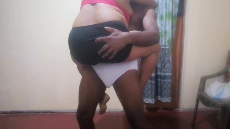 Janua294: Seeing My Stepsister's Nighty and Red Bra in the Boarding...