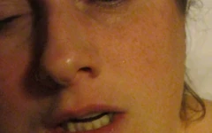 Vdaná žena chce, abych jí prstil zadek, zatímco ona mistrbates