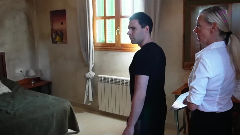 Dirty Tina: O Agente Imobiliário "Mallorca"