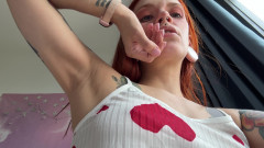 TattoedGirl666: Wow, viděli jste, jak jsou její podpaží něžné a sladké?