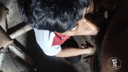 Desiboy110Ankit: Jongen zuigt lul vriend pijpbeurt video