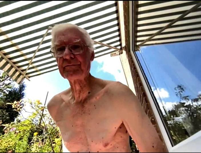 bigears: Naked Outdoors for Web Show Cum Shot