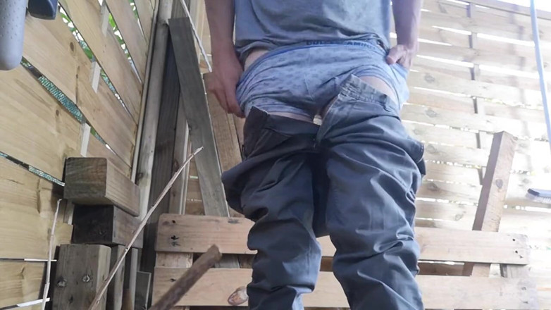 Rafael Torreano: Ragazzo caldo che si sega veloce in una specie di...