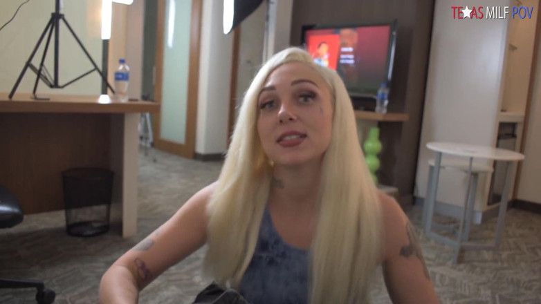 Texas Milf: Alexis Andrews casting and fuck