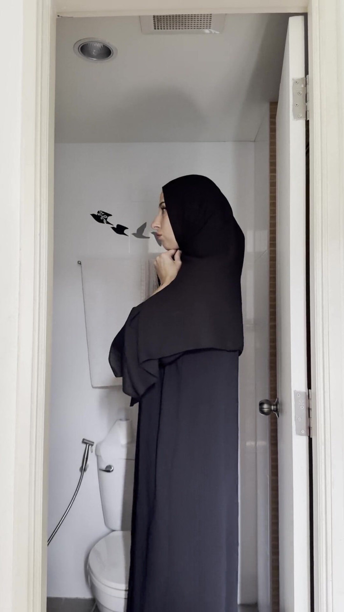 Mr LDN Lad: Real Hijab Wife Picked up and Slutted Out