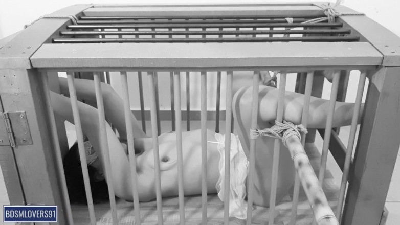 Bdsmlovers91: Onderdanige slet vastgebonden voor een bdsm-poesjesmassage