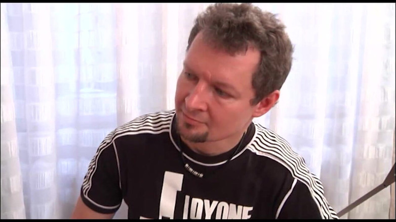 DEUTSCHE AMATEUR: Si jalang muda montel dalam cinta