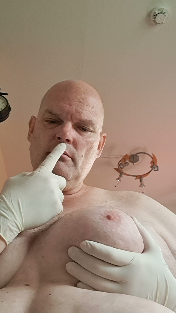 Fickspecht: Tits Examination at the Slut