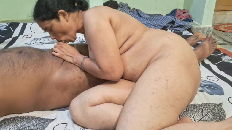 Sexy sindu: Village ciocia domowej roboty gorący seks
