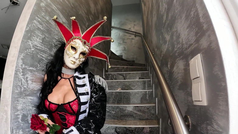 Miss Lilith devil: Saya mendapat Venetian yang hebat, lihatlah.