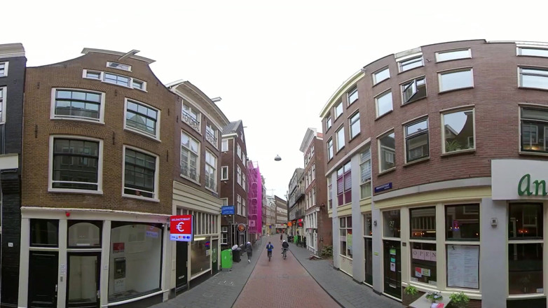 Sexy Buurvrouw: Dutch porn: He fucks, she eats chips! Sexybuurvrouw