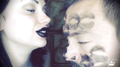 Goddess Misha Goldy: Pokrycie Alexa czarną błyszczącą szminką całuje po twarzy!