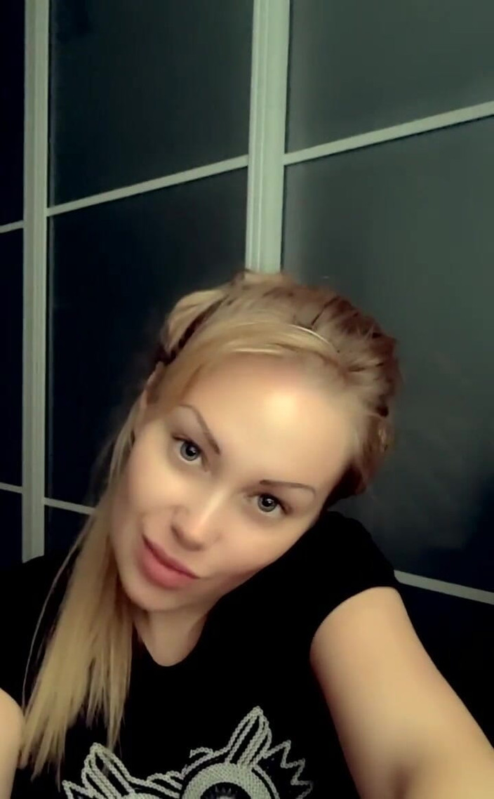 Goddess Misha Goldy: Femdom sprosté řeči