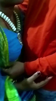 Kakak ipar india rakhi dengan toket aduhai dientot habis-habisan sama abang iparnya saat lagi di kantor