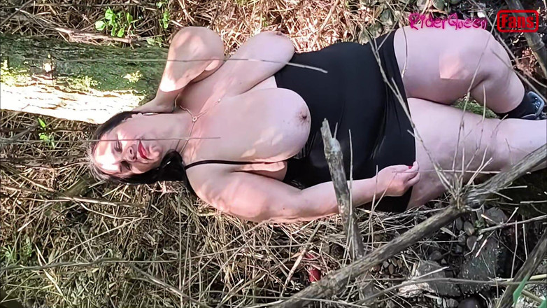 Riderqueen: Alleen in de natuur, voor mijn fans