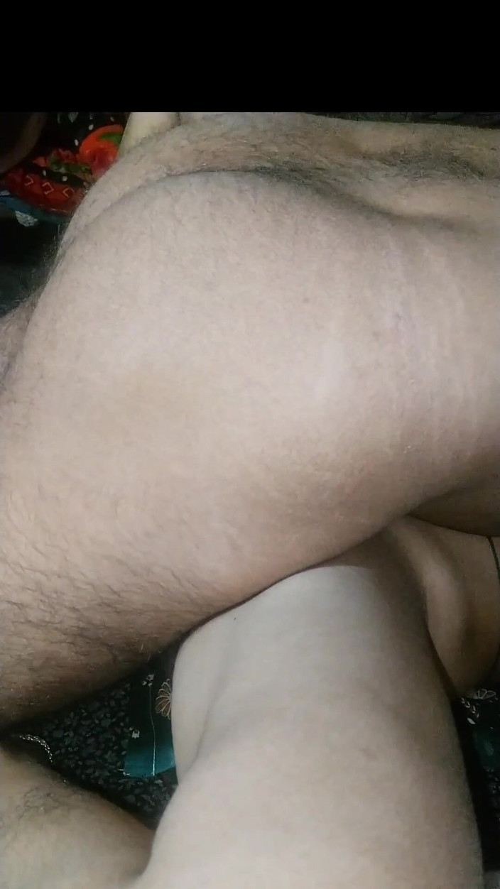 CHOUDHARYJAAN: La calda kelly vicina scopa