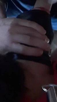 MILF legată în poziția doggy style și a făcut sex tare
