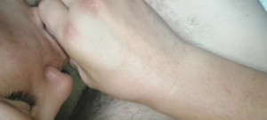 Ionut899: सौतेले पिता हर सुबह तुम्हें मेरे मुंह में जाने देते हैं