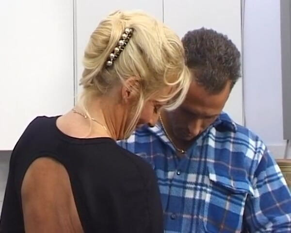 BB Video - Old School: Tysk MILF amatör hemmafru blondin knullad #2